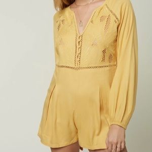 NWT Bohemian O’Neill Rayna Romper loose fit yellow large tomatogirl vibes